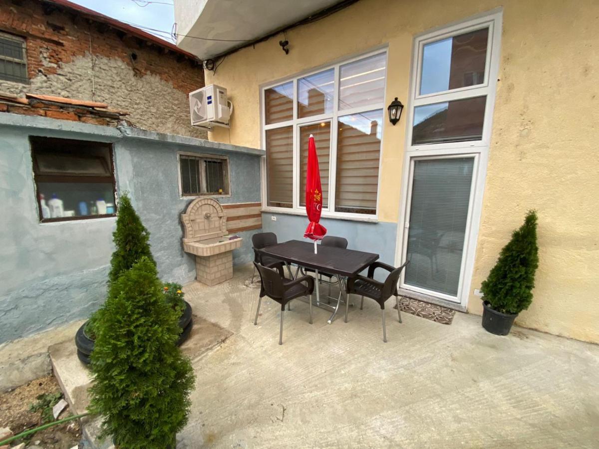 B & B Pogradec Exteriör bild