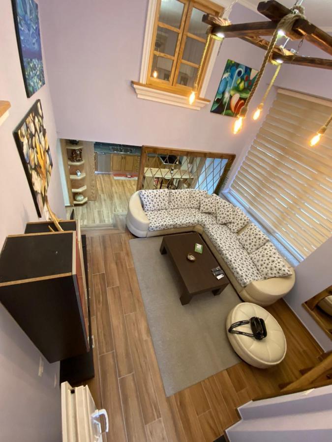 B & B Pogradec Exteriör bild