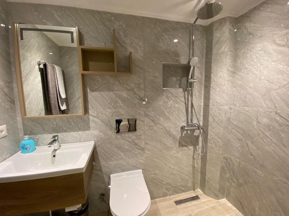B & B Pogradec Exteriör bild