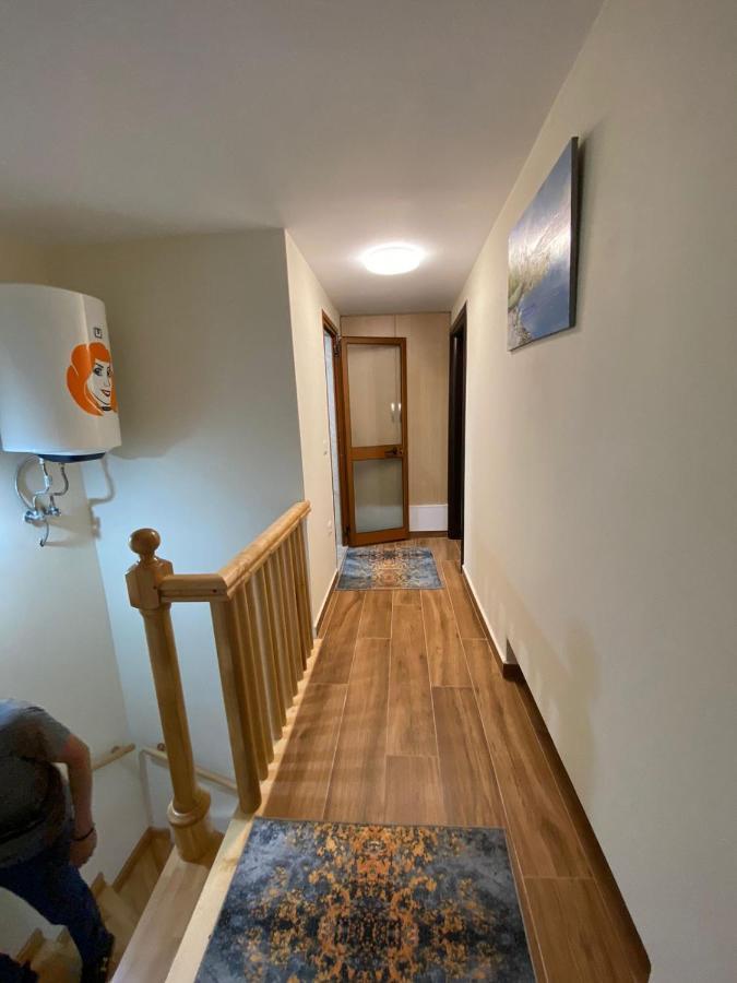 B & B Pogradec Exteriör bild
