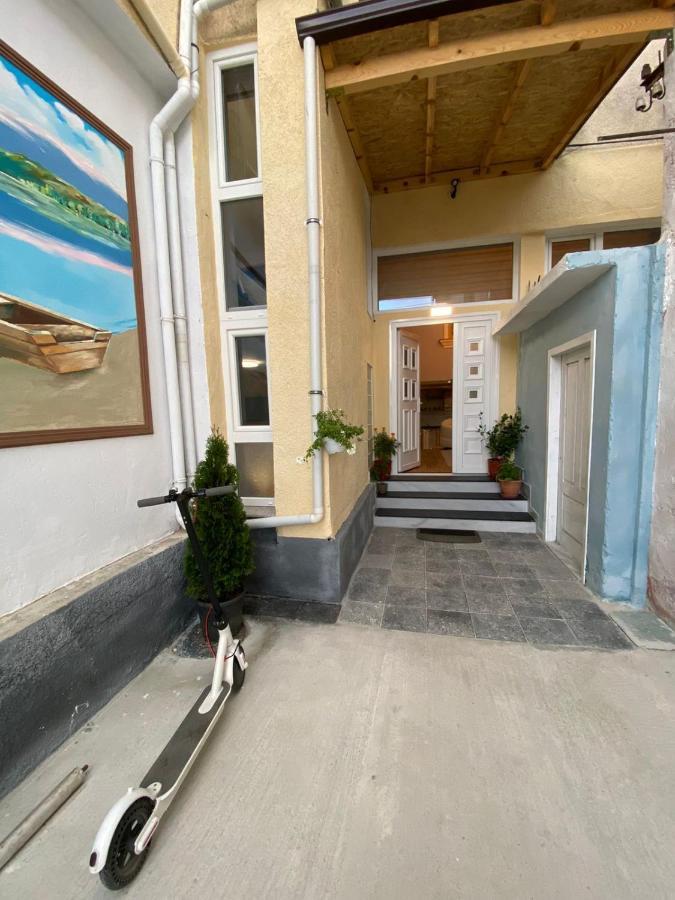 B & B Pogradec Exteriör bild